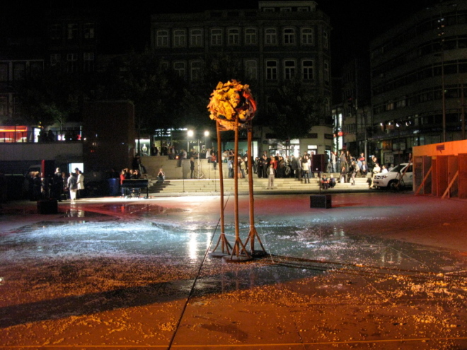 convocatórias - Praça D. João I, Plastisfério